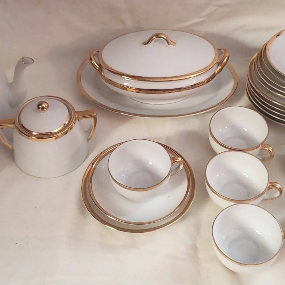 Vintage Noritake Goldena Children's Tea Set. There is a set for 6 counting lids